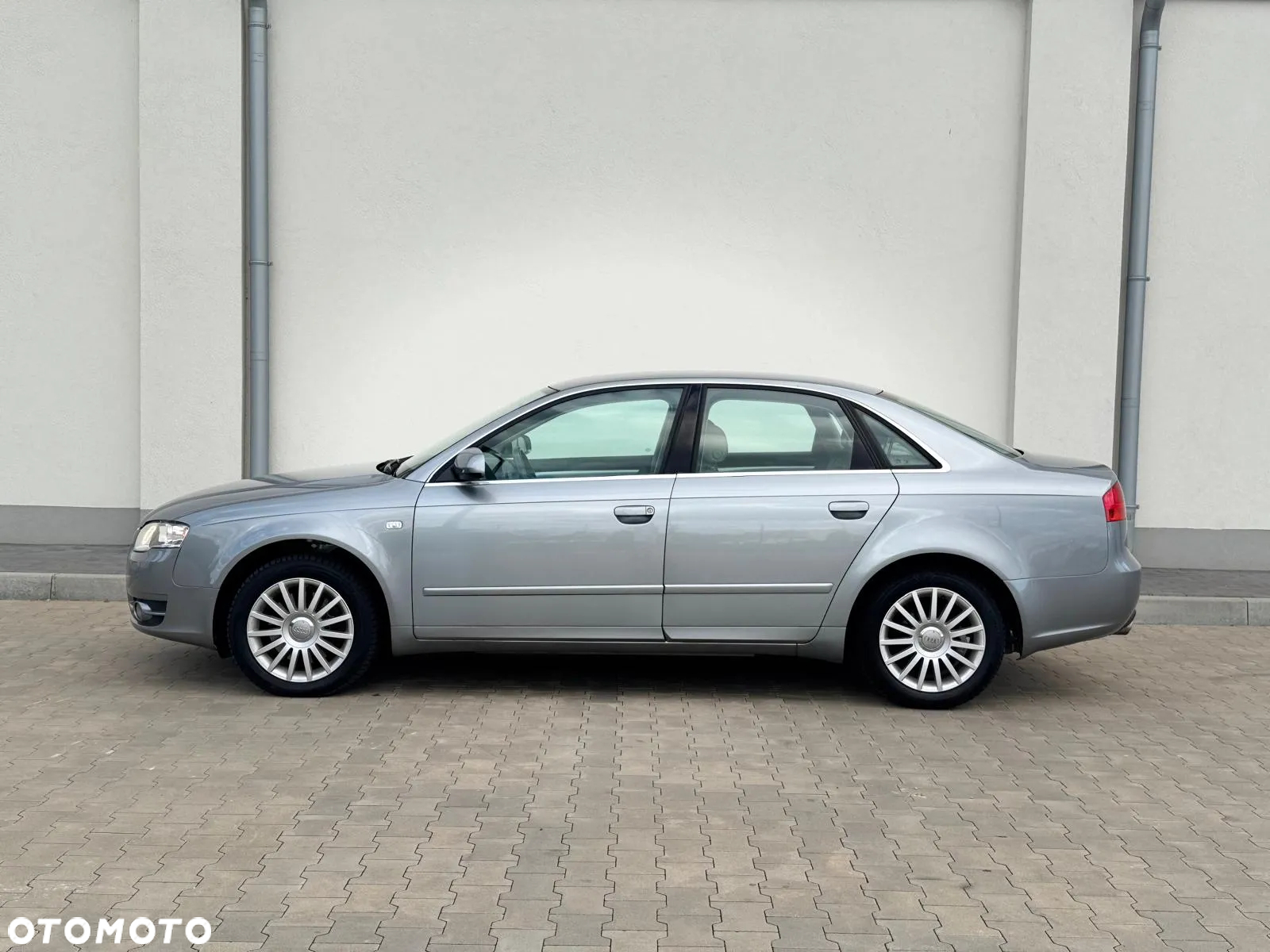 Audi A4 ver-1-8t - 11