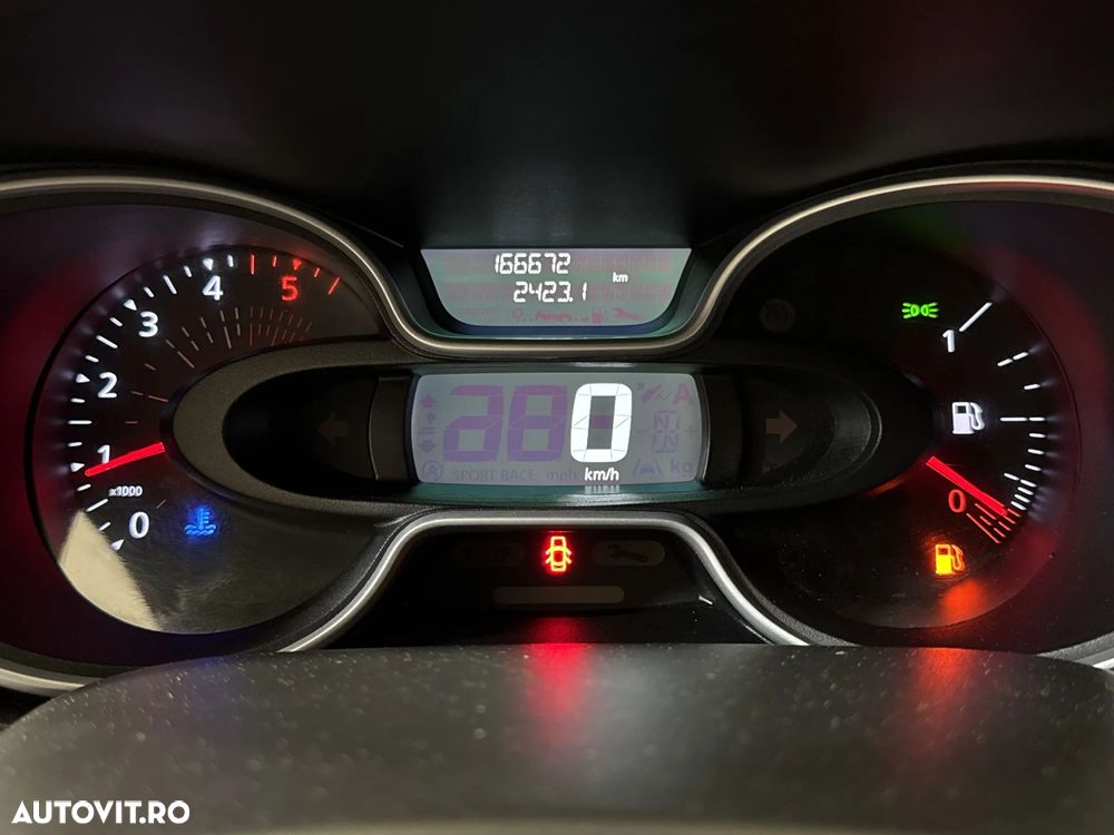 Renault Trafic - 10