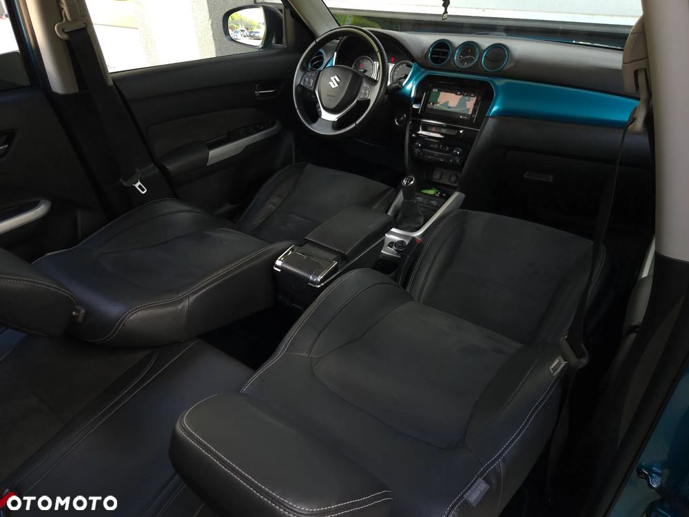 Suzuki Vitara 1.6 Premium 4WD - 30