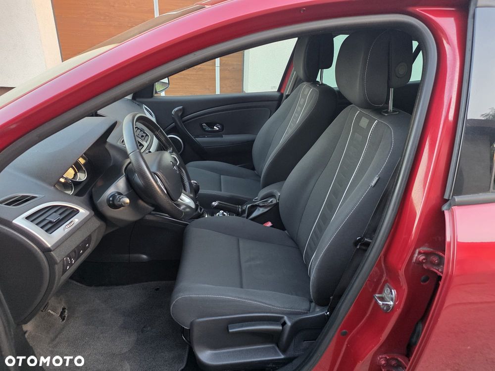 Renault Megane ENERGY TCe 115 Start & Stop Authentique - 8