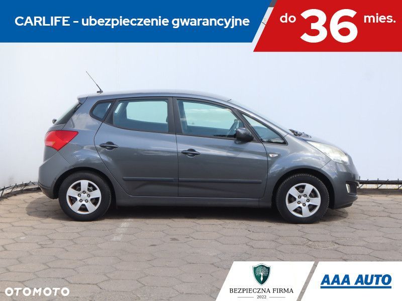 Kia Venga - 8