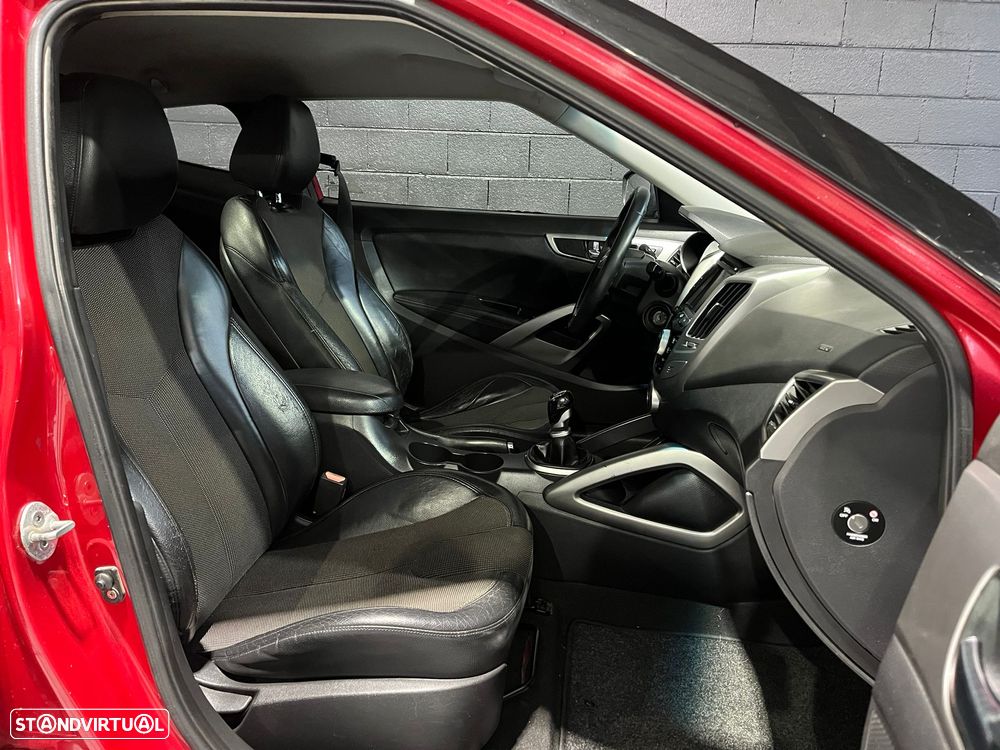 Hyundai Veloster 1.6 Style - 11