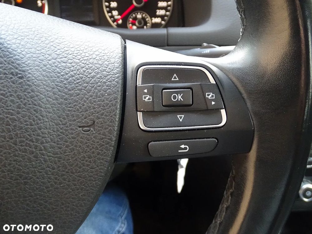 Volkswagen Touran 1.6 TDI DPF BlueMotion Technology Comfortline - 33