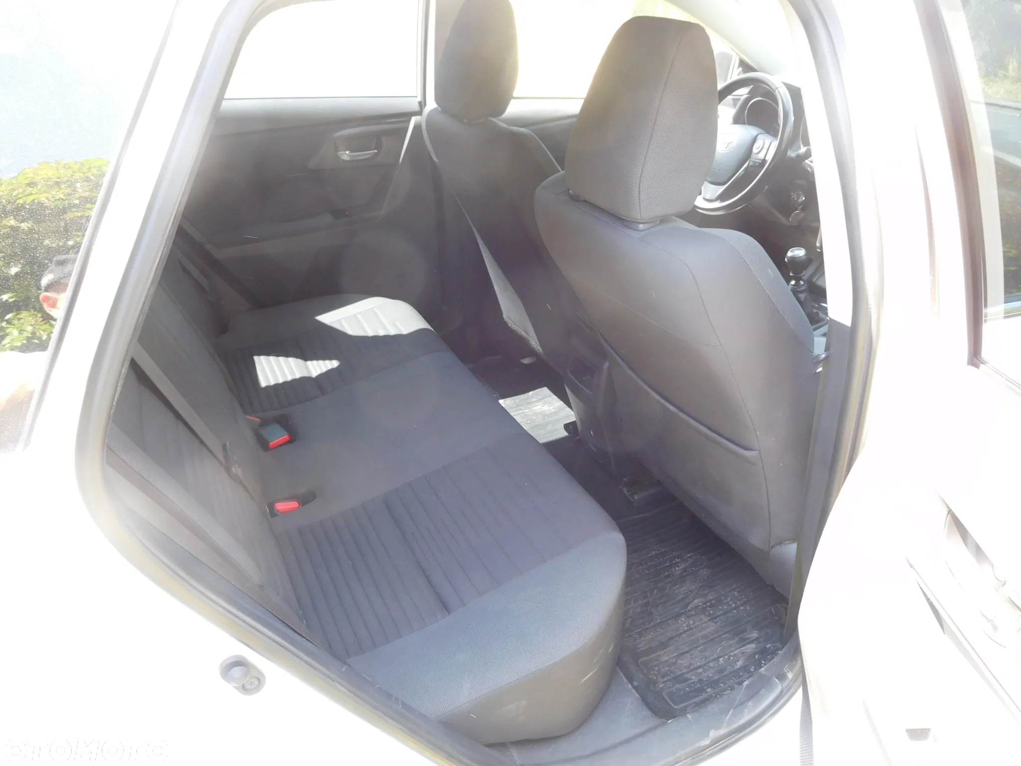 Toyota Auris 1.6 D-4D Premium - 7