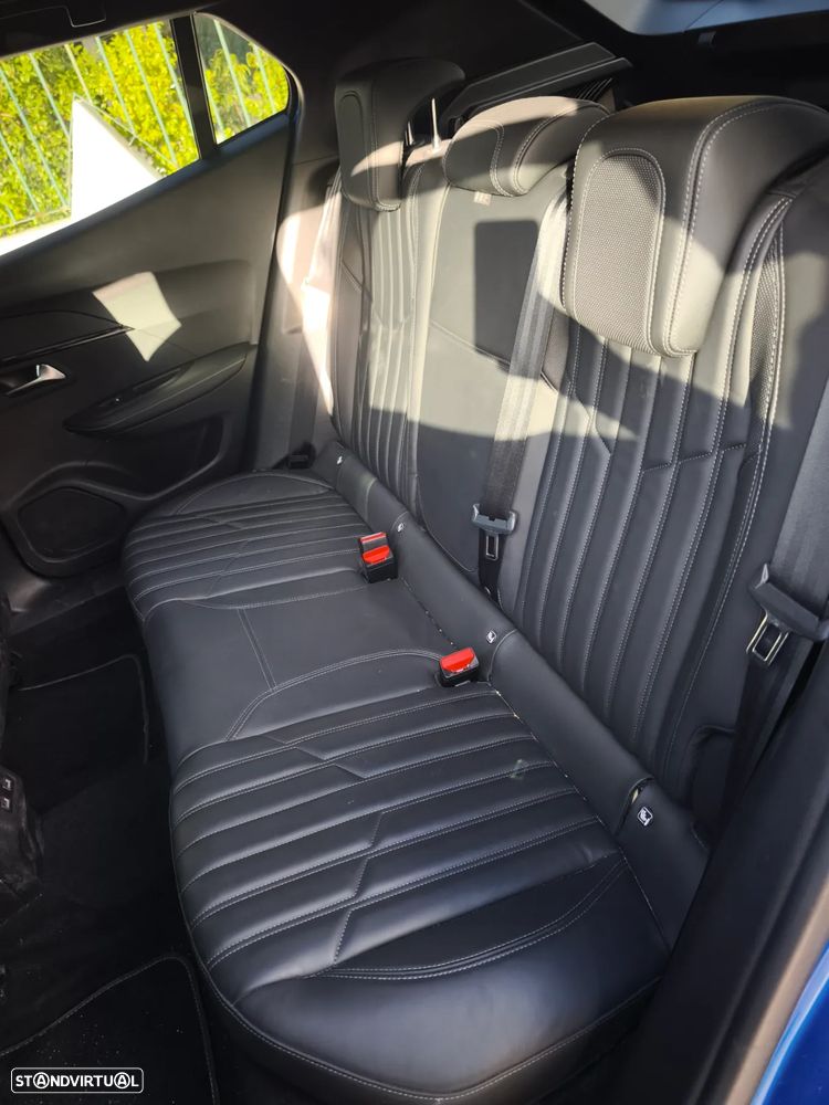 Peugeot e-2008 GT - 17