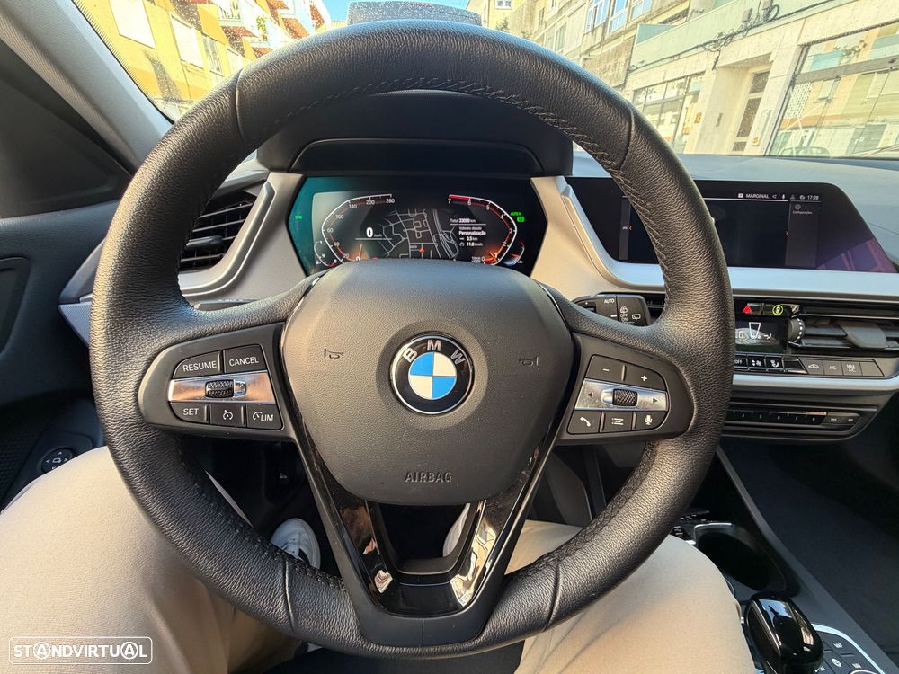 BMW 116 i Aut. Advantage - 18