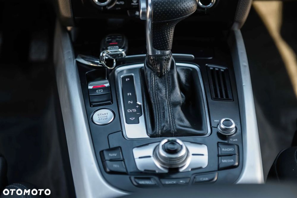 Audi Q5 3.0 TFSI Quattro Tiptronic - 27