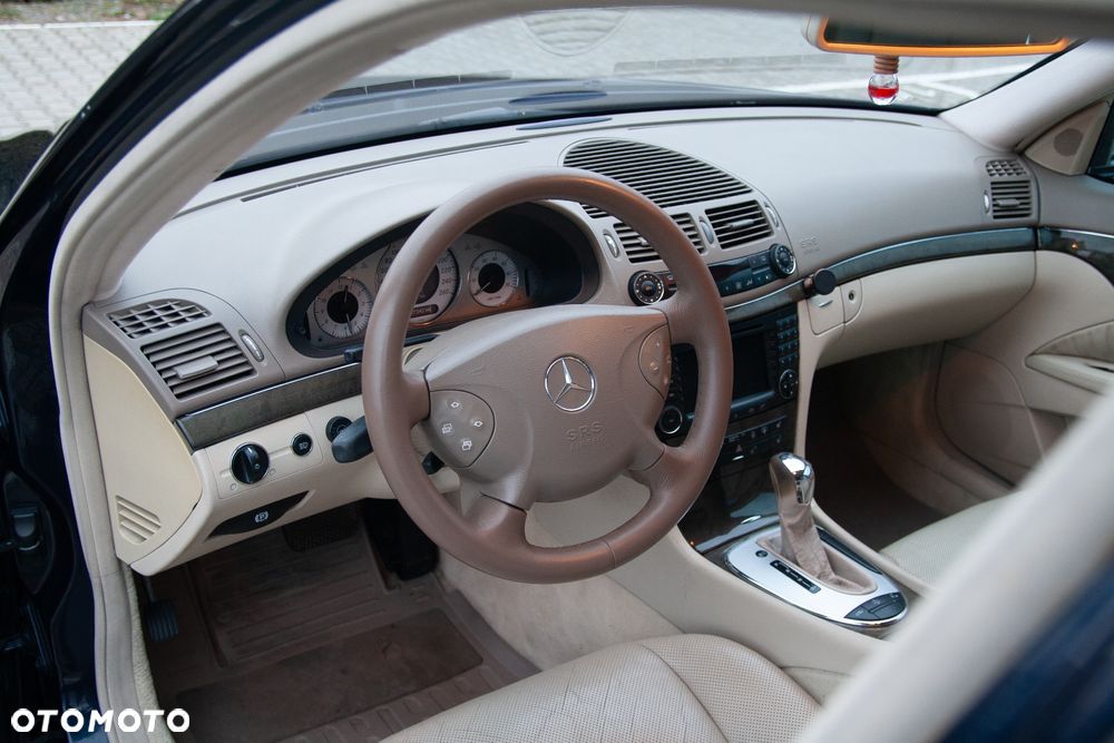 Mercedes-Benz Klasa E 500 T Avantgarde - 13