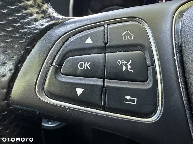 Mercedes-Benz Klasa C 300 9G-TRONIC Avantgarde - 19