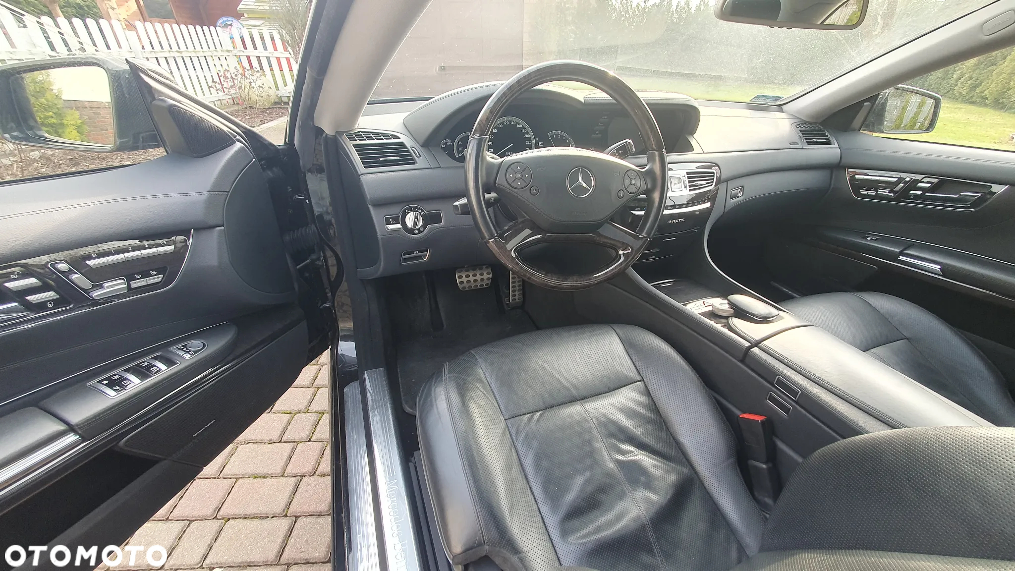 Mercedes-Benz CL 500 4-Matic BlueEff - 13