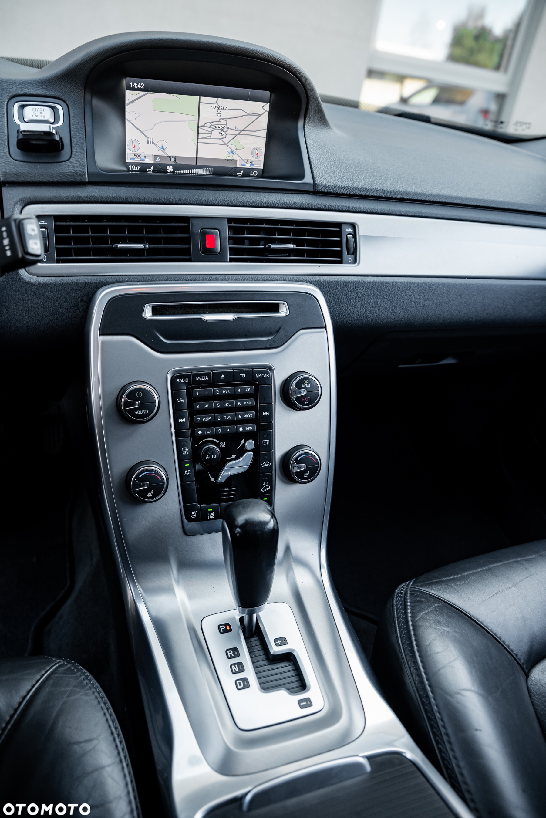 Volvo XC 70 - 28