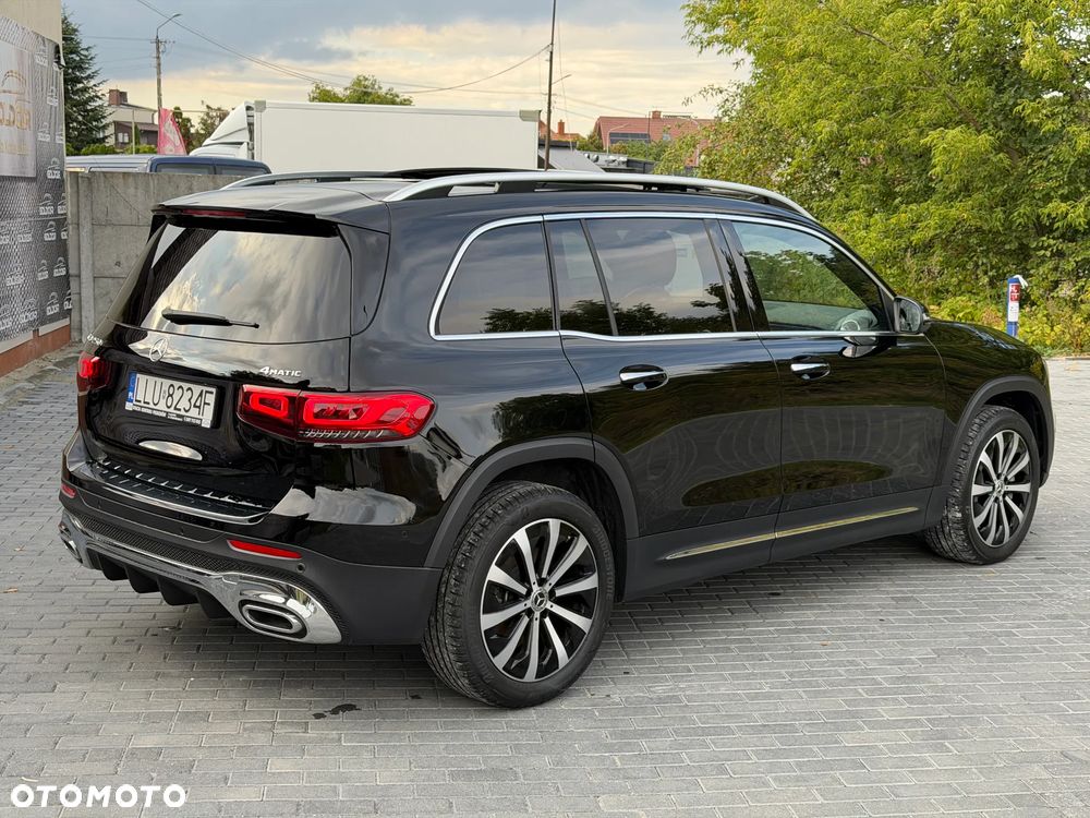 Mercedes-Benz GLB 250 4Matic 8G-DCT - 5