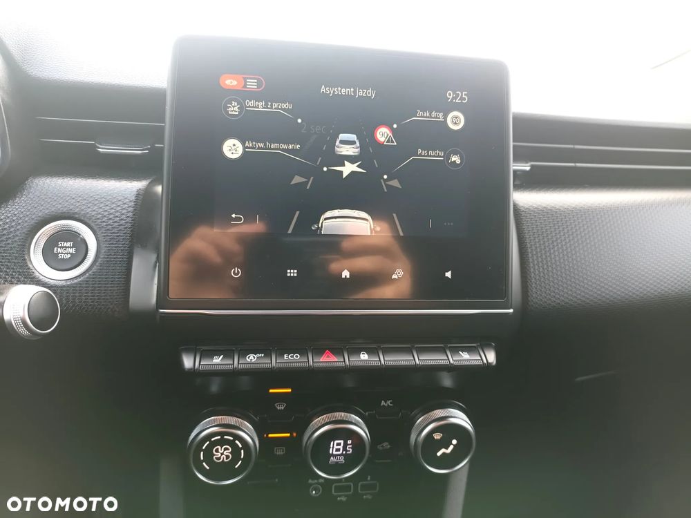 Renault Clio TCe 100 BUSINESS EDITION - 32