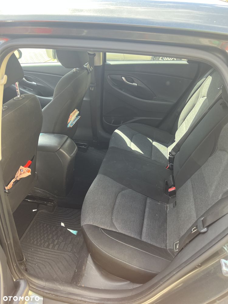 Hyundai i30 1.0 T-GDI Smart - 13