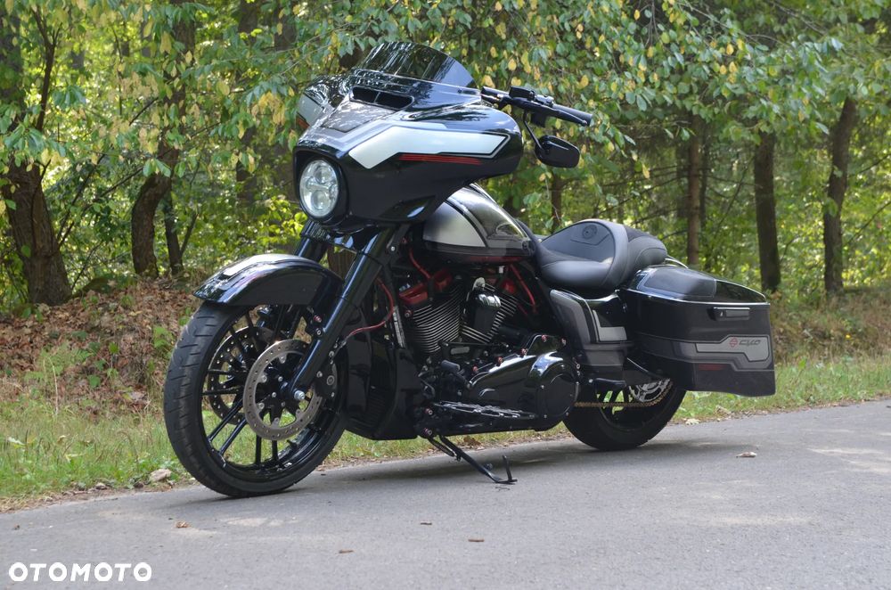 Harley-Davidson Touring Street Glide - 8