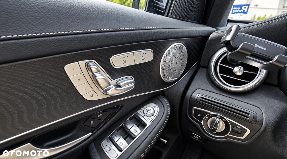 Mercedes-Benz GLC - 8