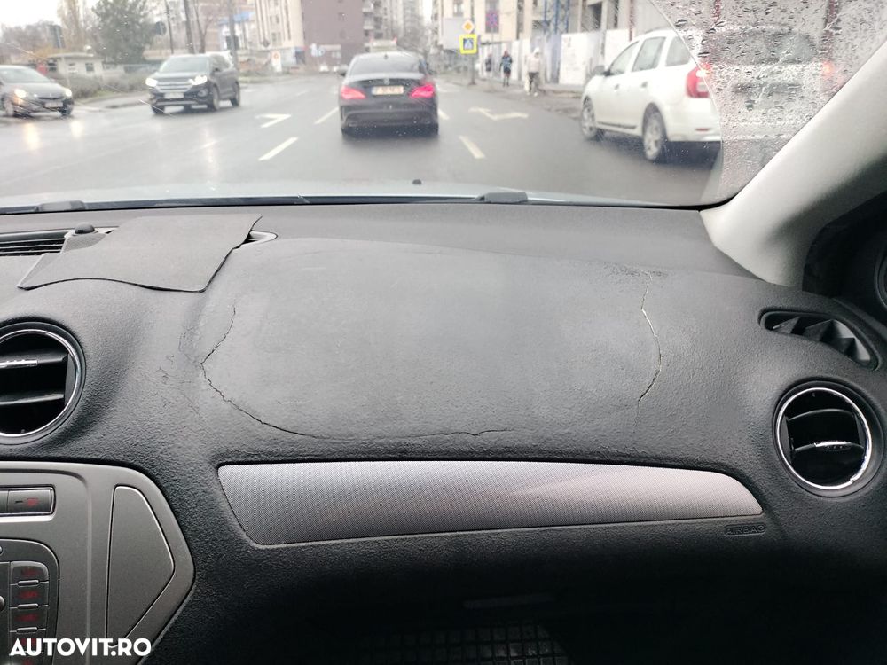 Ford Mondeo 2.0 TDCi Ghia - 14