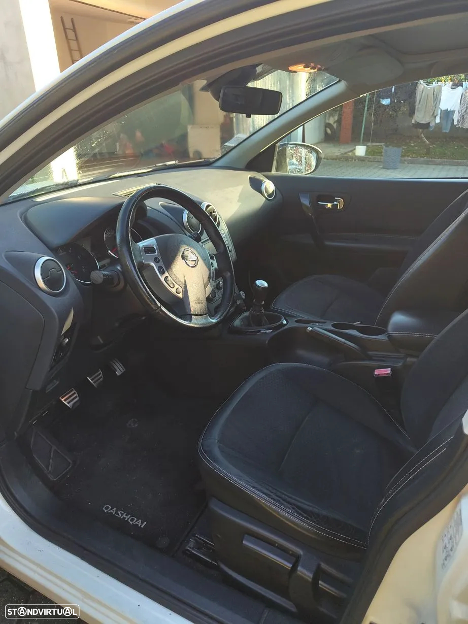 Nissan Qashqai 1.6 dCi Tekna Premium 18 360 - 10