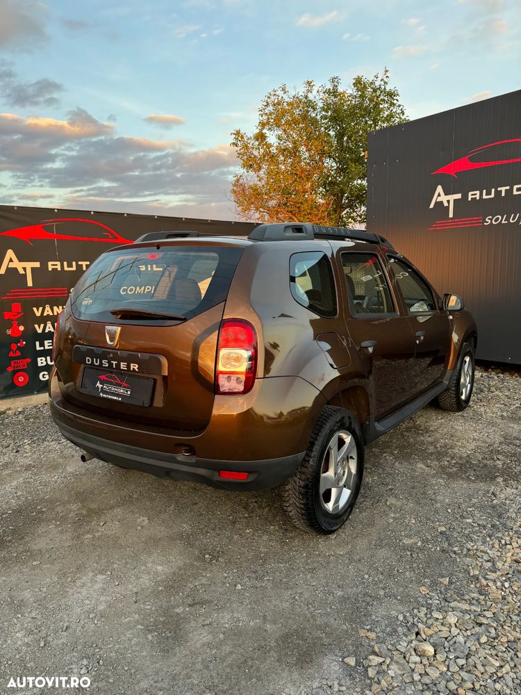 Dacia Duster 1.6 16V 4x2 Laureate - 4