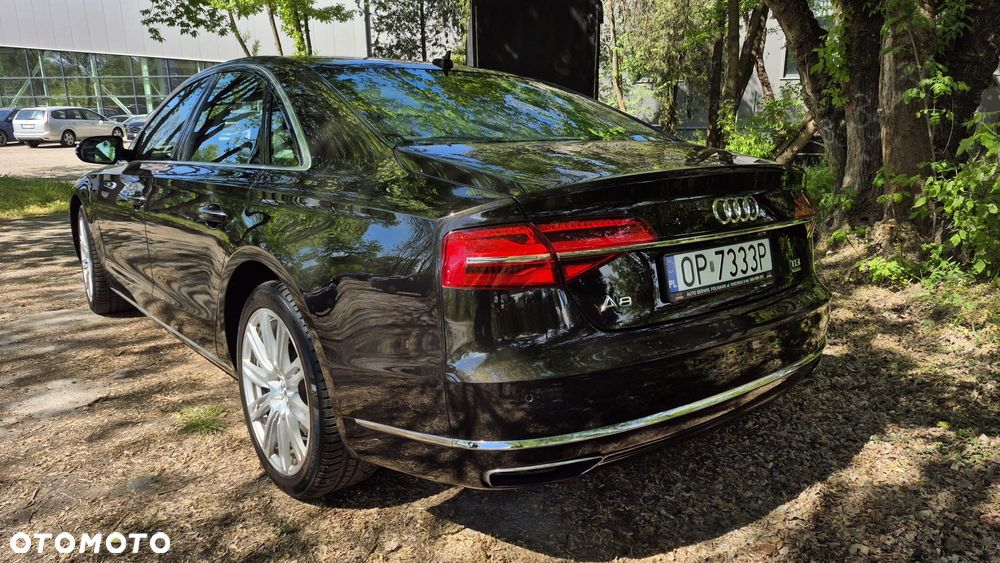 Audi A8 - 4