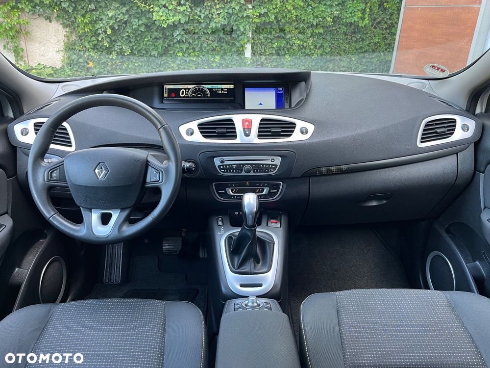 Renault Scenic 2.0 16V 140 CVT Luxe - 9