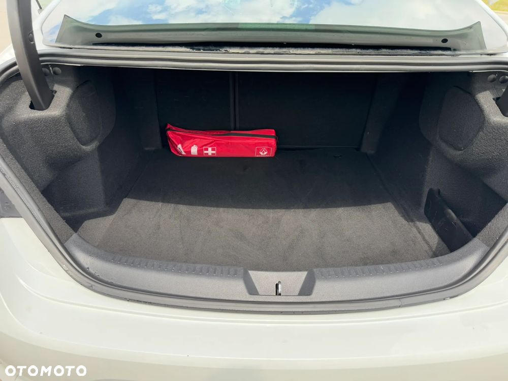 Renault Megane 1.3 TCe FAP Intens EDC - 23