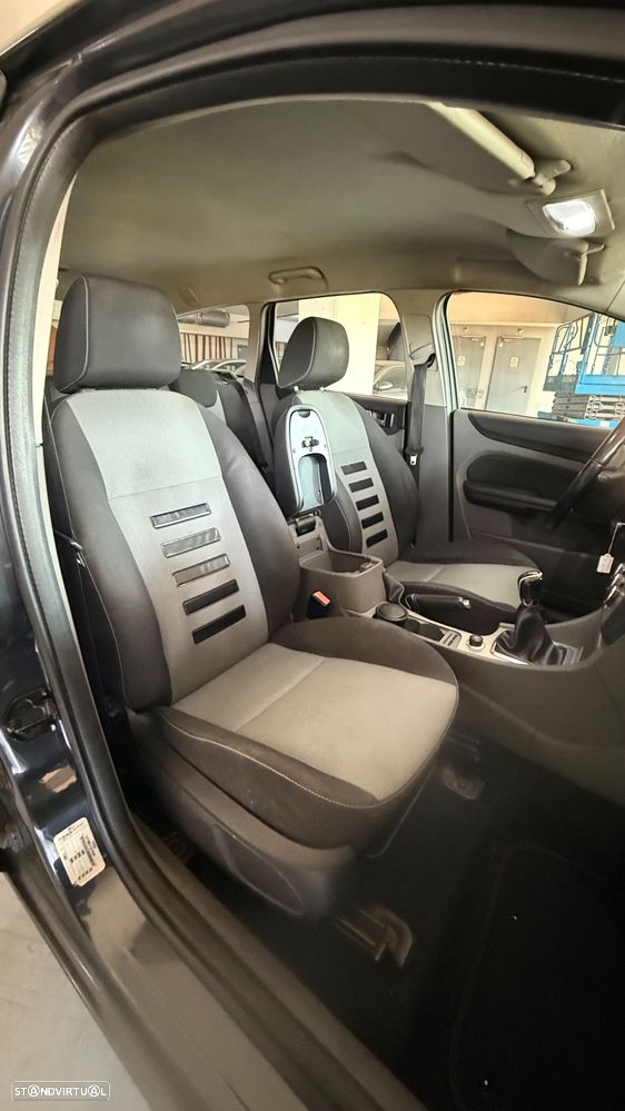 Ford Focus SW 1.6 TDCi Connec. - 18