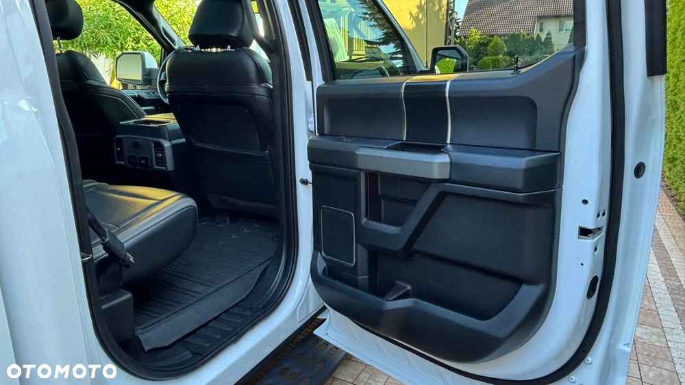 RAM 1500 5.7 eTorque Crew Cab Shortbed Limited Black - 25