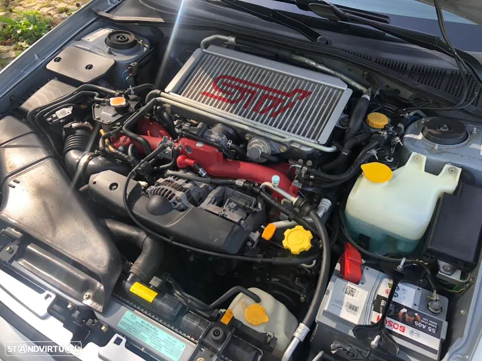 Subaru Impreza Sedan 2.0 WRX STi - 34