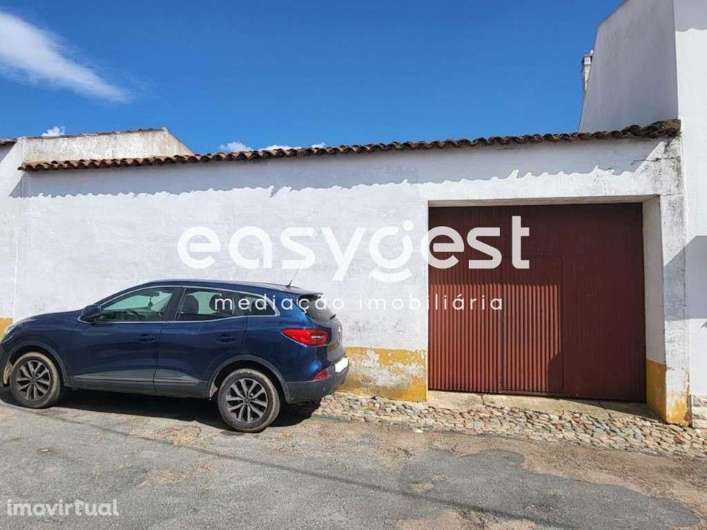 Moradia T4 em fase de construção com 2 pisos localizada em Cuba - Grande imagem: 2/21