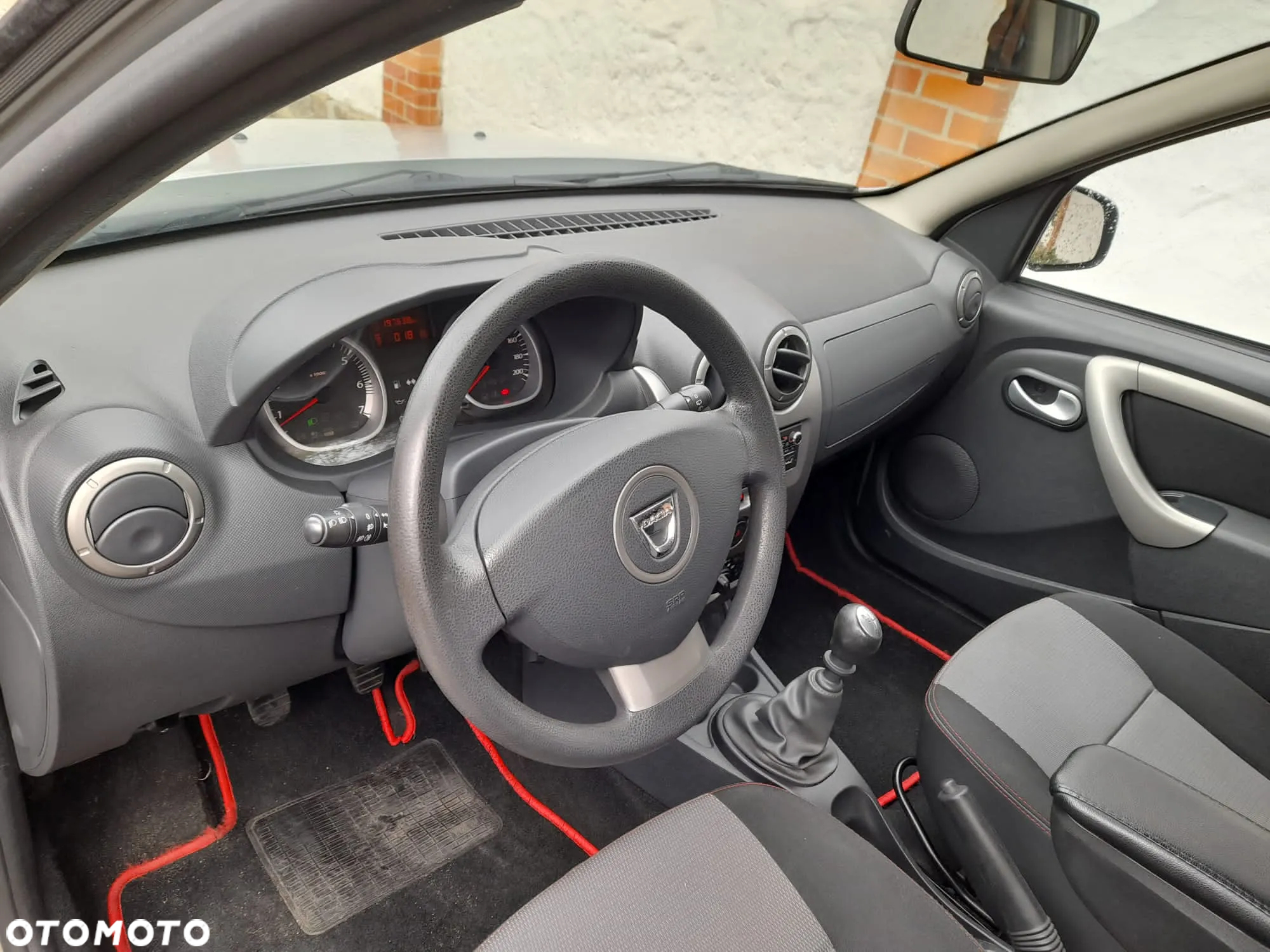 Dacia Duster 1.5 dCi Laureate - 10