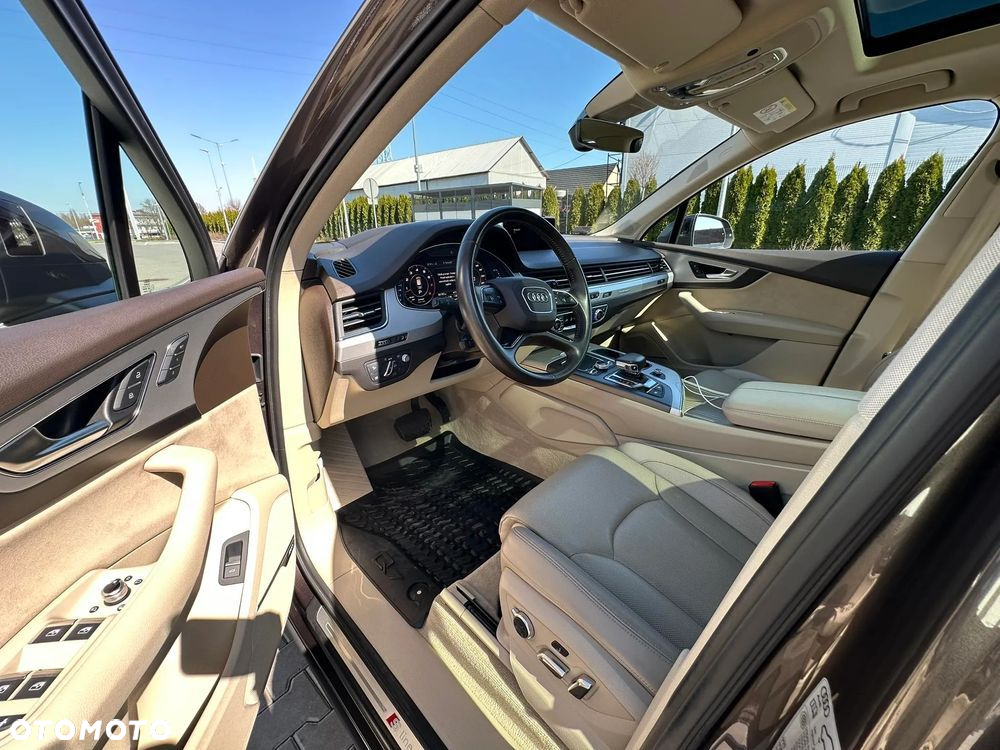 Audi Q7 3.0 TFSI Quattro Tiptronic - 9