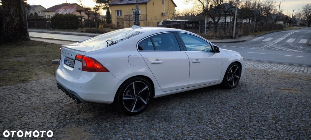 Volvo S60 T5 Geartronic RDesign - 13