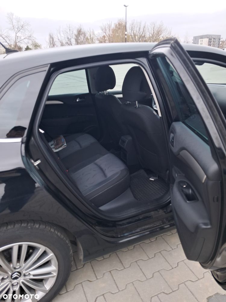Citroën C4 HDi 110 Attraction - 15