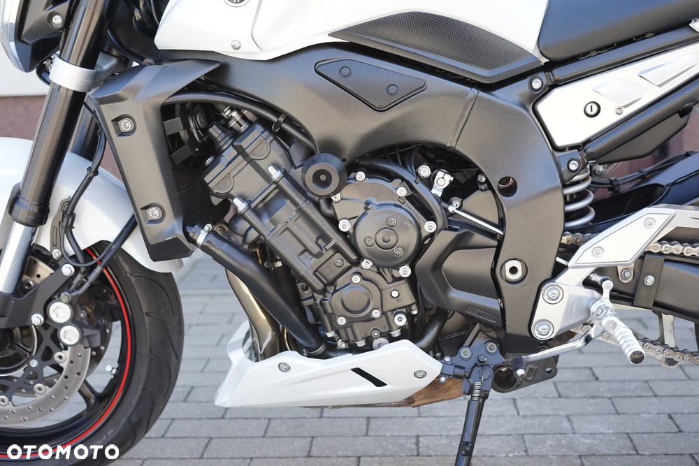 Yamaha FZ - 30
