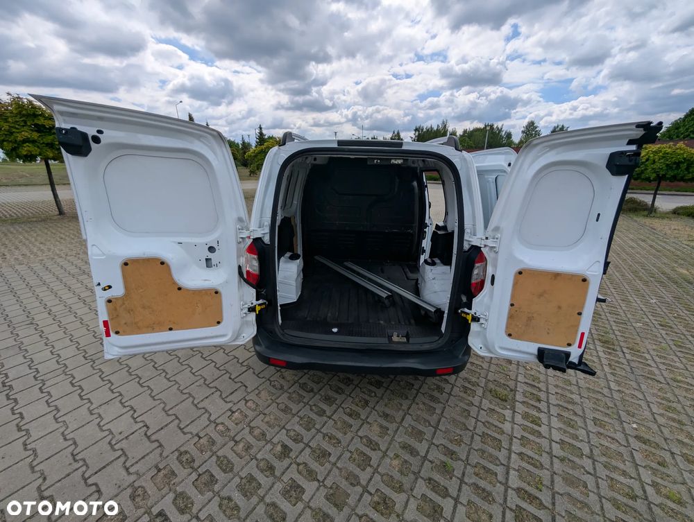 Ford TRANSIT COURIER - 26