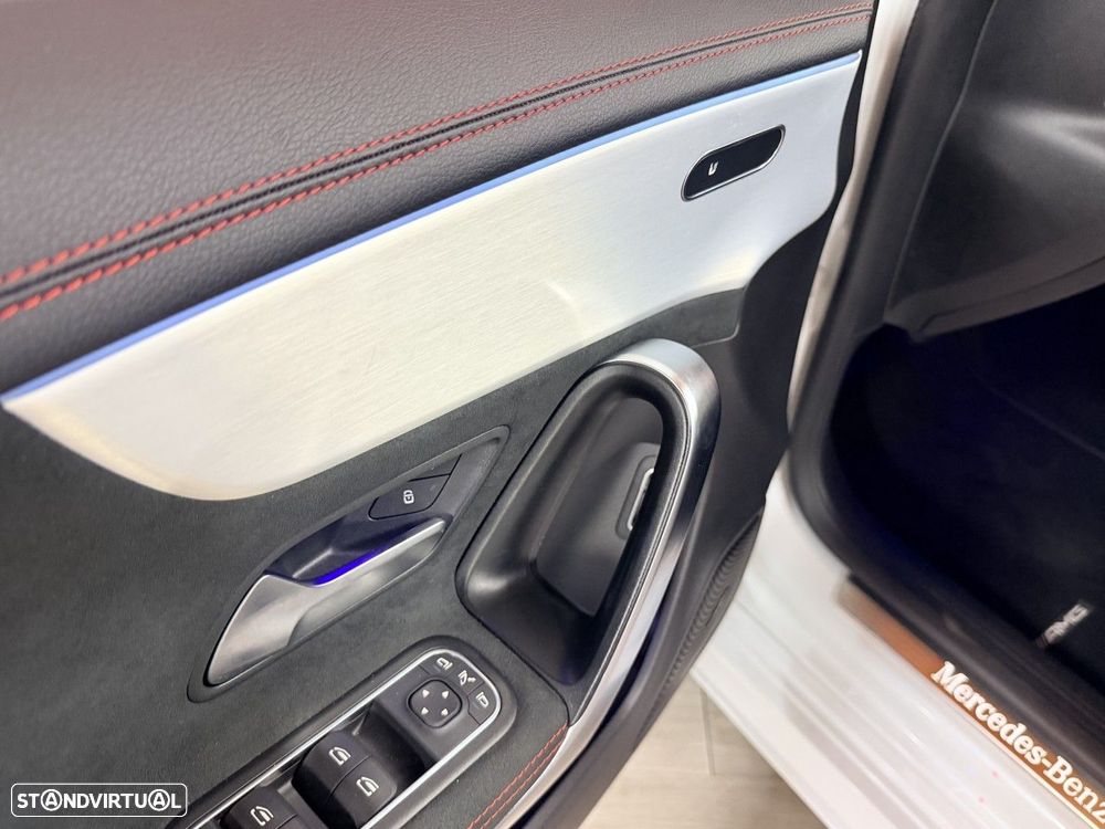 Mercedes-Benz CLA 250 e AMG Line - 18