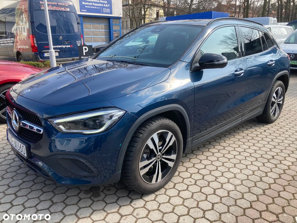 Mercedes-Benz GLA - 1