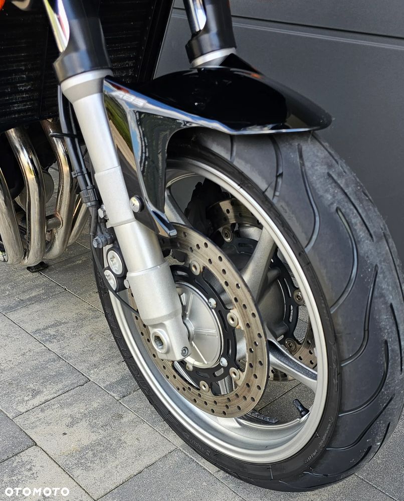 Yamaha FZ6 - 16