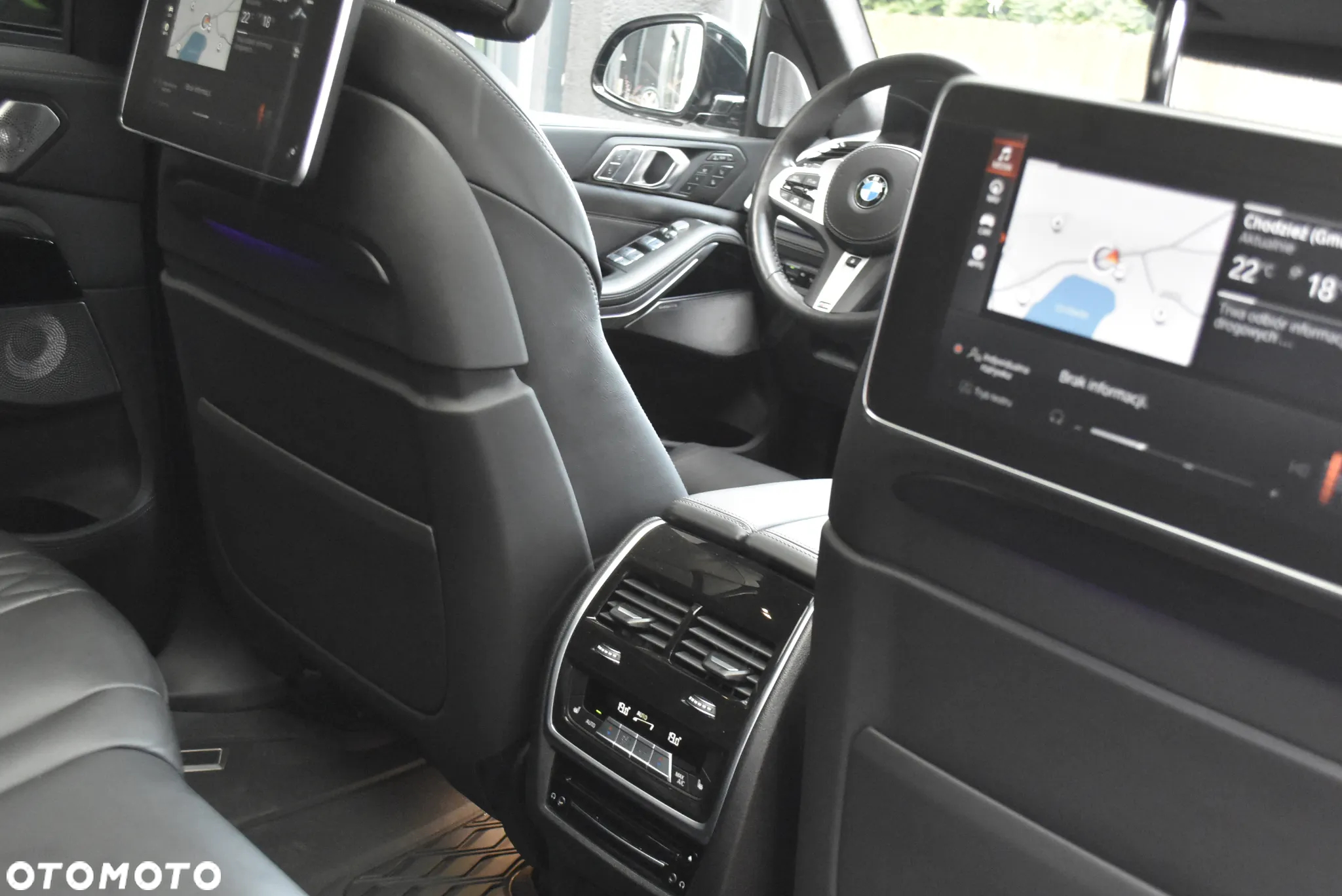 BMW X7 M50i sport - 26