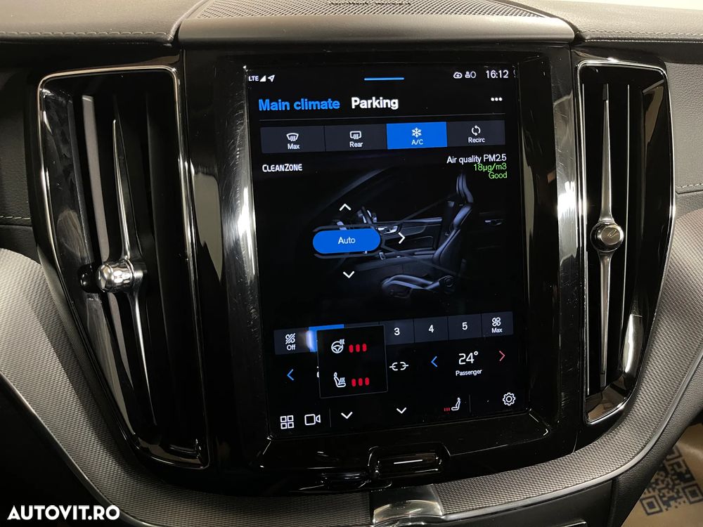 Volvo XC 60 T6 AWD Recharge Geartronic Inscription - 18