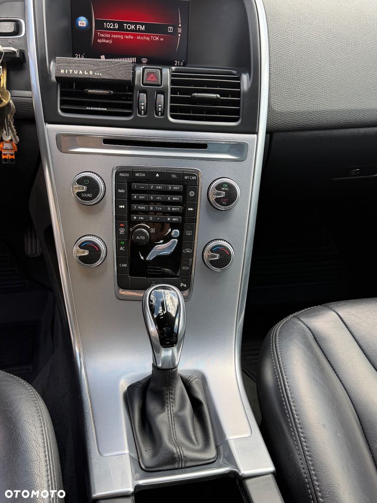 Volvo XC 60 D3 Drive-E Summum - 8