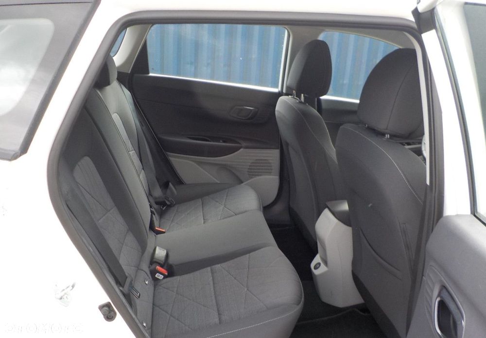 Hyundai Bayon - 17