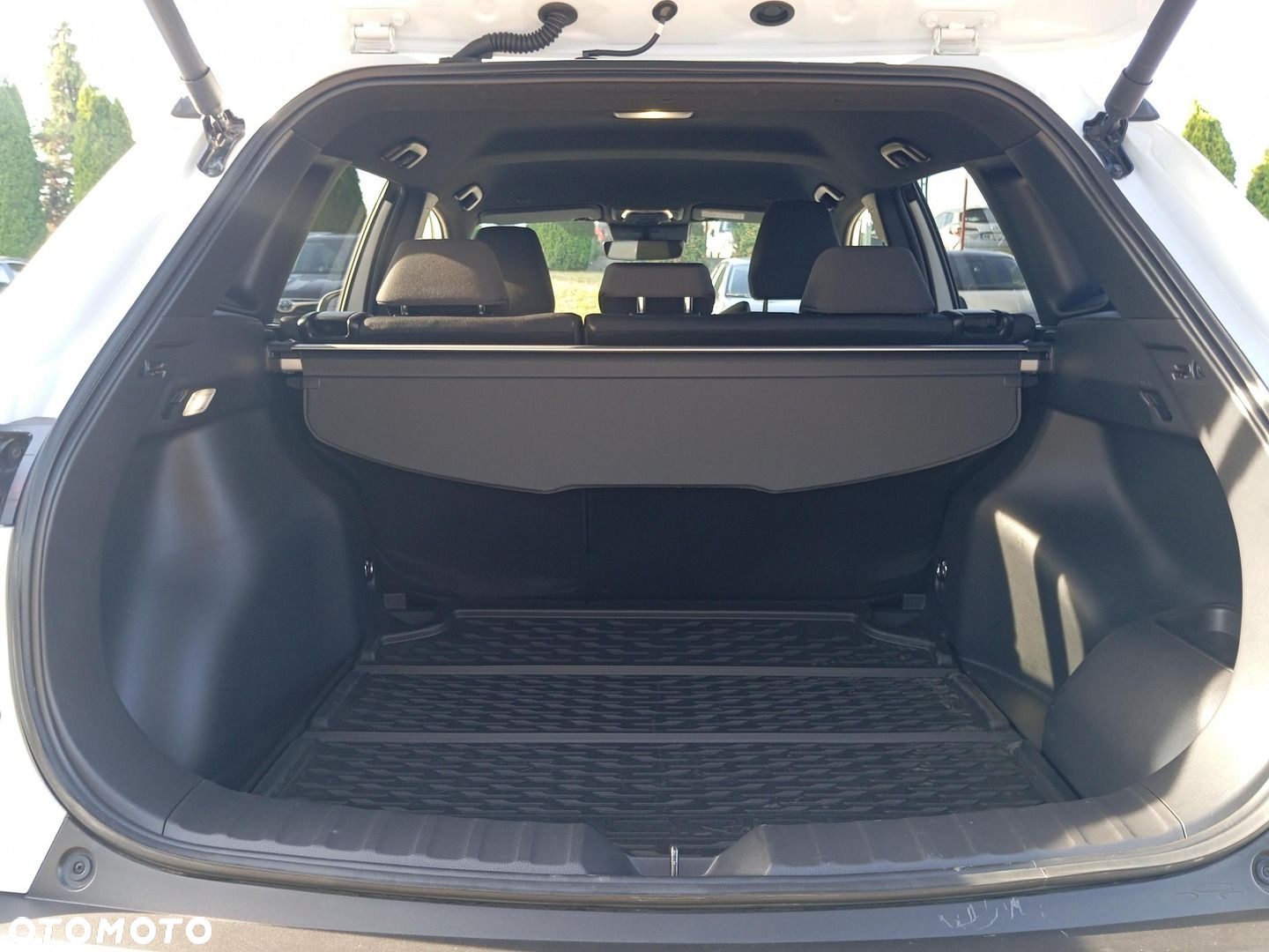 Toyota Corolla Cross - 18