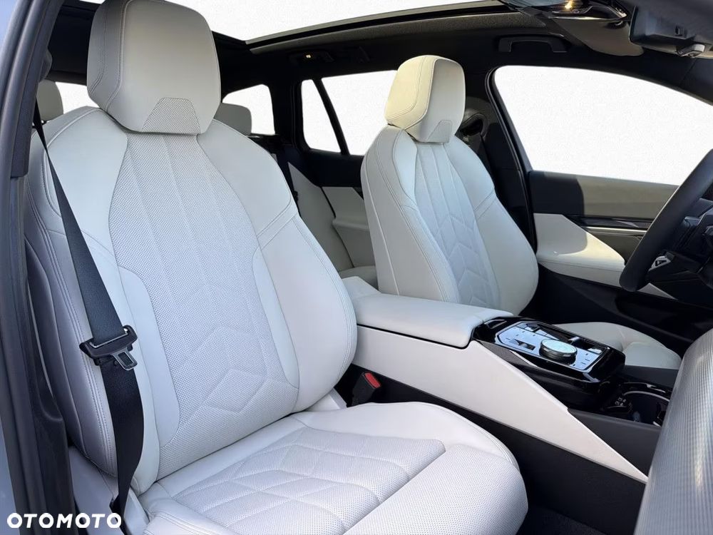 BMW Seria 5 520d xDrive - 18