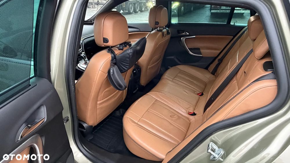 Opel Insignia 2.0 Bi Turbo CDTI 4x4 - 12