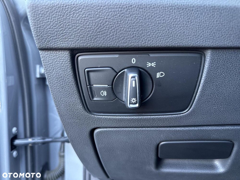 Volkswagen Passat - 21