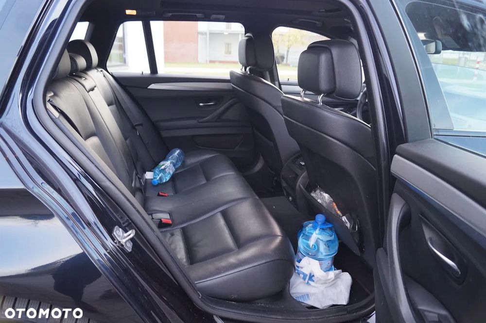 BMW Seria 5 535d - 24