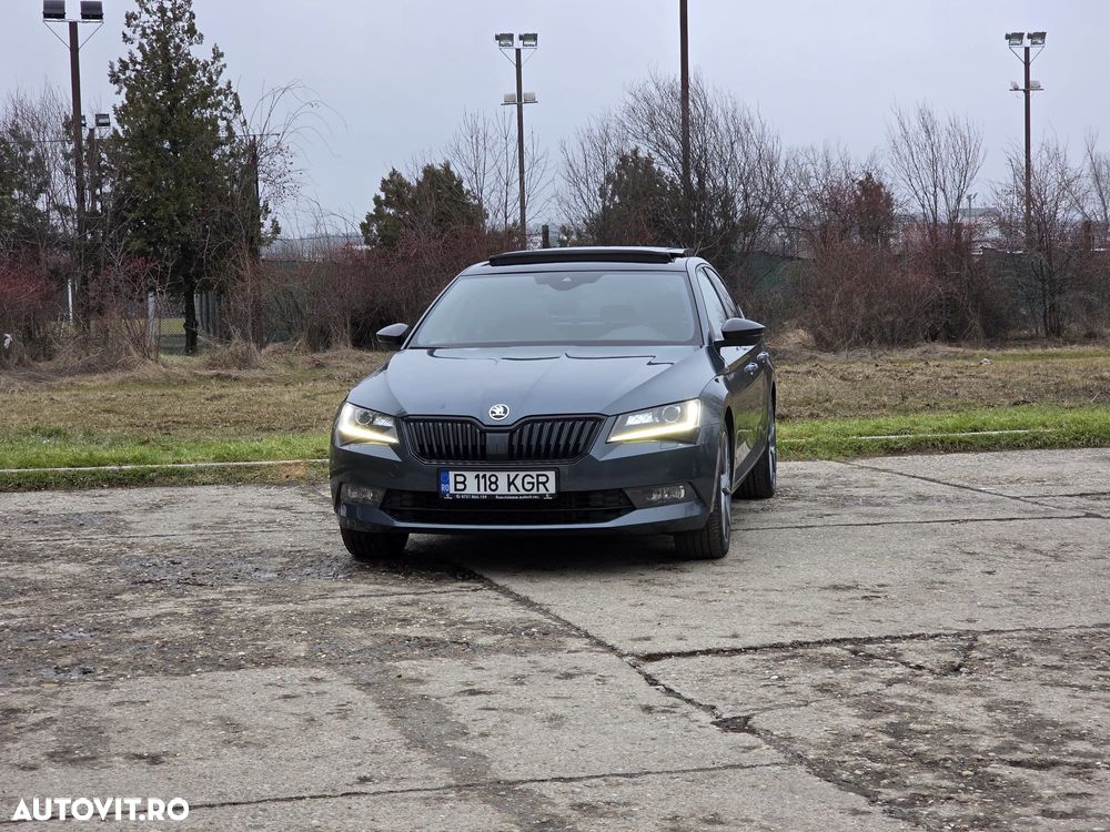Skoda Superb 2.0 TDI 4X4 DSG Sportline - 3