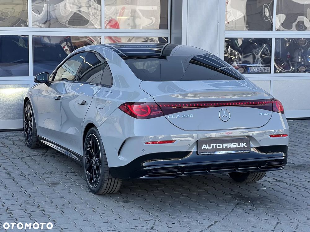 Mercedes-Benz CLA 220 mHEV 4-Matic 8G-DCT - 12